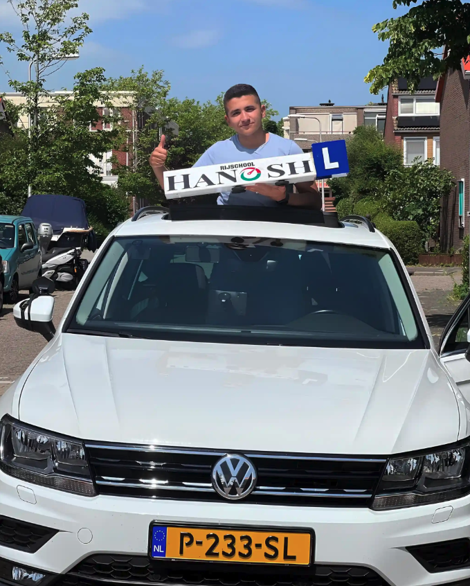 Geslaagde leerling 6 bij Rijschool Hanosh